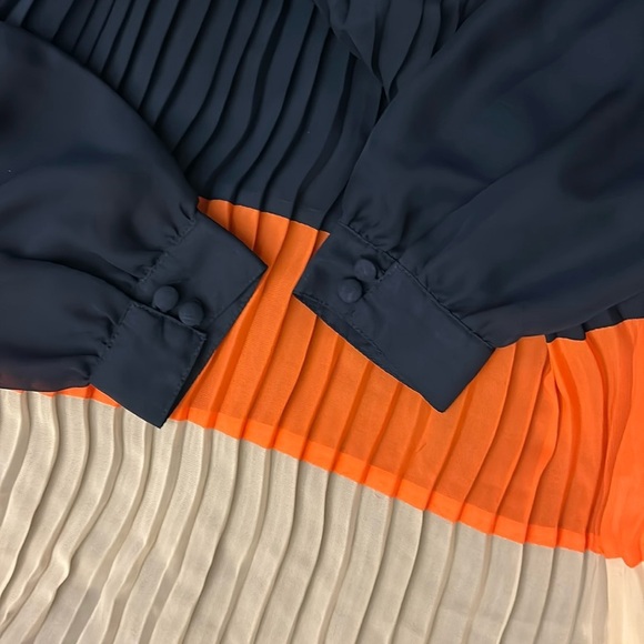 Iman OverSized Dress | SIZE S - Picture 3 of 5